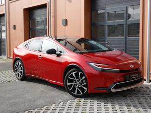 Toyota Prius 2,0 VVT-i Plug-in Hybrid Premium "Leasing 2,9% * 8 Roues * Toit solaire * Caméra 360 * Sièges ventilés/chauffants *