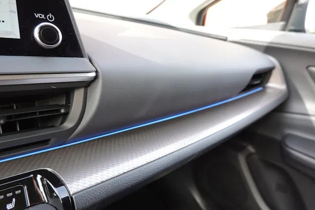Toyota Prius 2,0 VVT-i Plug-in Hybrid Premium "Leasing 2,9% * 8 Roues * Toit solaire * Caméra 360 * Sièges ventilés/chauffants *