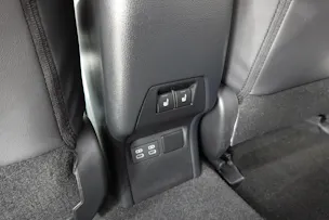 Toyota Prius 2,0 VVT-i Plug-in Hybrid Premium "Leasing 2,9% * 8 Roues * Toit solaire * Caméra 360 * Sièges ventilés/chauffants *