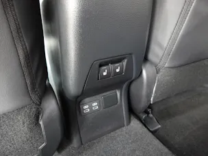 Toyota Prius 2,0 VVT-i Plug-in Hybrid Premium "Leasing 2,9% * 8 Roues * Toit solaire * Caméra 360 * Sièges ventilés/chauffants *