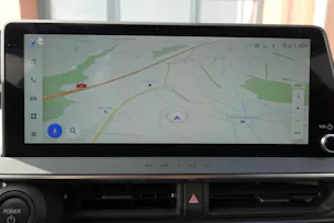 Toyota Prius 2,0 VVT-i Plug-in Hybrid Premium "Leasing 2,9% * 8 Roues * Toit solaire * Caméra 360 * Sièges ventilés/chauffants *