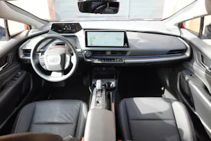 Toyota Prius 2,0 VVT-i Plug-in Hybrid Premium "Leasing 2,9% * 8 Roues * Toit solaire * Caméra 360 * Sièges ventilés/chauffants *