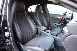 MERCEDES-BENZ A 250 Sport 4Matic 7G-DCT -" Pack AMG * Sièges Chauffants * Camera de recul* GPS * Tempomat * intérieur carbone *