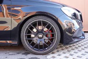 MERCEDES-BENZ A 250 Sport 4Matic 7G-DCT -" Pack AMG * Sièges Chauffants * Camera de recul* GPS * Tempomat * intérieur carbone *