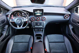 MERCEDES-BENZ A 250 Sport 4Matic 7G-DCT -" Pack AMG * Sièges Chauffants * Camera de recul* GPS * Tempomat * intérieur carbone *