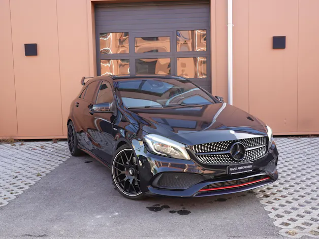 Mercedes-Benz A 250 Sport 4Matic 7G-DCT -" Pack AMG * Sièges Chauffants * Camera de recul* GPS * Tempomat * intérieur carbone *