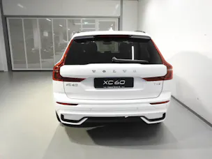 VOLVO XC60 2.0 T6 TE Ultra Dark eAWD