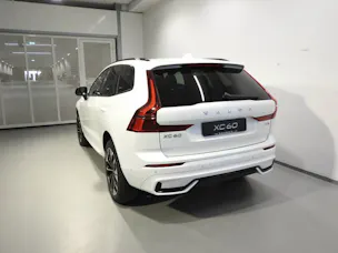 VOLVO XC60 2.0 T6 TE Ultra Dark eAWD