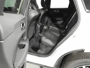 VOLVO XC60 2.0 T6 TE Ultra Dark eAWD