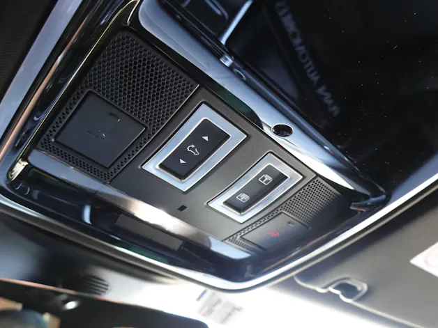 Land Rover Range Rover Sport 5.0 V8 S/C SVR Facelift 575' - "Toit Ouvrant * Roues 22' * Carbon * Son Meridian * Sièges Chauf./Ventilés"