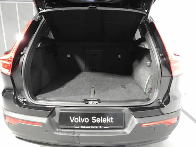 Volvo XC40 2.0 B4 MH Plus Dark