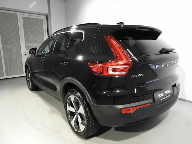 Volvo XC40 2.0 B4 MH Plus Dark