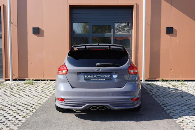 Ford Focus 2.0 SCTi ST3 "*Pack ST * Caméra de Recul * Tempomat * Clim Auto * Sièges Recaro * Jantes 18 * Aide à la Conduite *"
