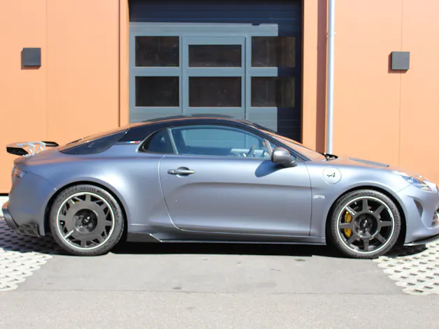 Alpine A110 R - "Gris Tonnerre Matt * Etrier Jaune * Service gratuit+ Garantie 36 mois "