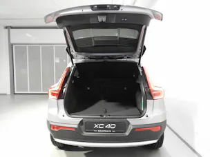 VOLVO XC40 2.0 B3 MH Core