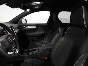 VOLVO XC40 2.0 B3 MH Core