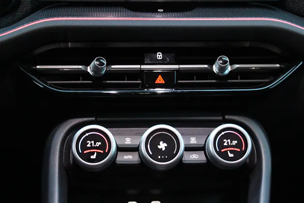 Škoda Kodiaq 1.5 TSI mHEV Selection - "LEASING 2,9% *Son Premium * Sièges Elect. avec mémoire * Hayon Elect. * Caméra * Jantes 19' "
