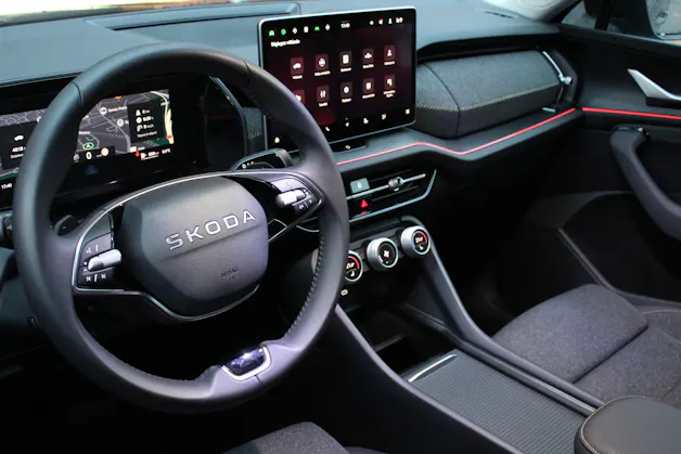Škoda Kodiaq 1.5 TSI mHEV Selection - "LEASING 2,9% *Son Premium * Sièges Elect. avec mémoire * Hayon Elect. * Caméra * Jantes 19' "