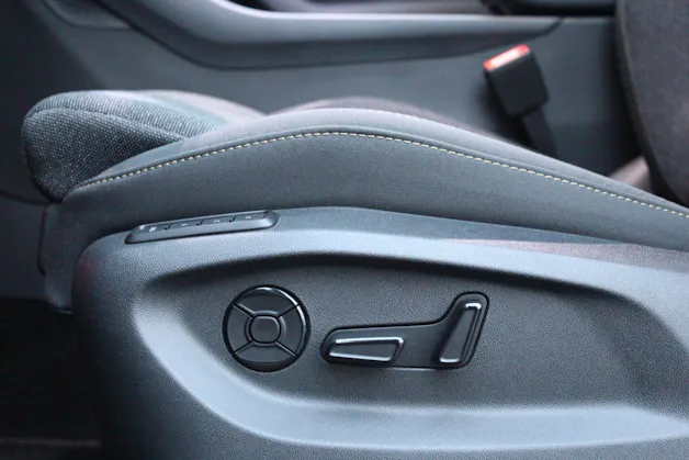 Škoda Kodiaq 1.5 TSI mHEV Selection - "LEASING 2,9% *Son Premium * Sièges Elect. avec mémoire * Hayon Elect. * Caméra * Jantes 19' "