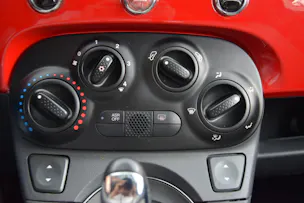 FIAT 500 1.4 16V Lounge Dualogic