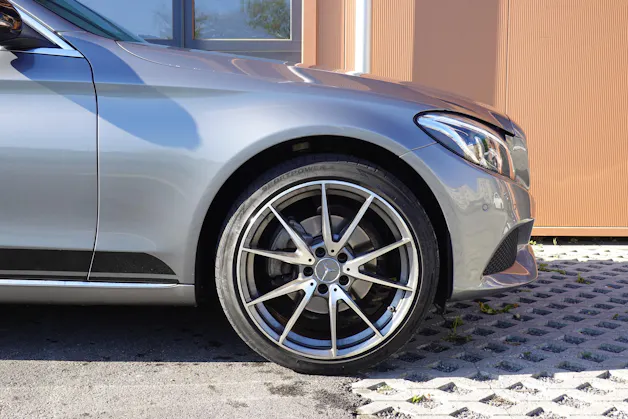 Mercedes-Benz C 220 BlueTEC AMG Line - "Véhicule CH * Pack AMG line * Caméra * Roues 19' "