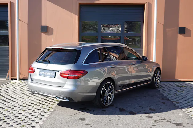 Mercedes-Benz C 220 BlueTEC AMG Line - "Véhicule CH * Pack AMG line * Caméra * Roues 19' "