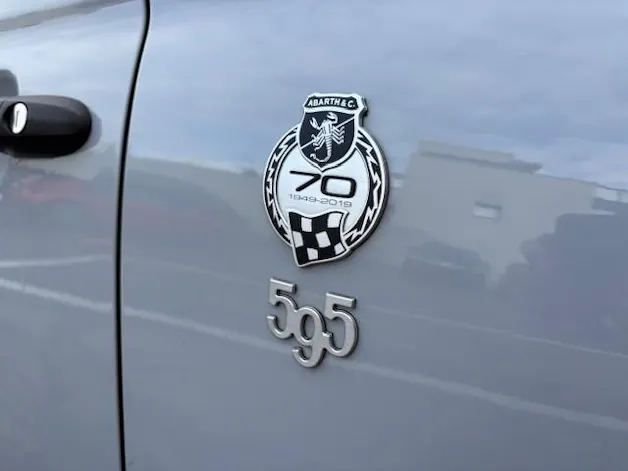 Fiat 595 Abarth 1.4 T-Jet 180 Esseesse