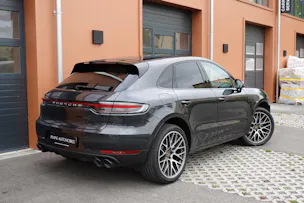 PORSCHE Macan Turbo PDK - "CH Auto * Pack Chrono * Sièges 18 Pos. * Caméra 360' * Echap. Sport"