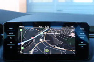 SKODA Kamiq 1.5 TSI ACT Monte Carlo DSG - "Toit Pano * 8 Roues * Tempomat Adapt * Caméra * Son Premium"