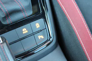 SKODA Kamiq 1.5 TSI ACT Monte Carlo DSG - "Toit Pano * 8 Roues * Tempomat Adapt * Caméra * Son Premium"