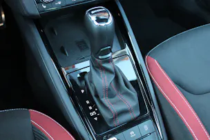 SKODA Kamiq 1.5 TSI ACT Monte Carlo DSG - "Toit Pano * 8 Roues * Tempomat Adapt * Caméra * Son Premium"