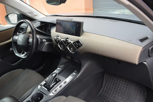 DS Automobiles AUTOMOBILES DS 3 Crossback 1.2 Performance Line EAT8