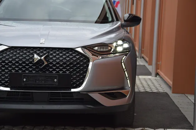 DS Automobiles AUTOMOBILES DS 3 Crossback 1.2 Performance Line EAT8