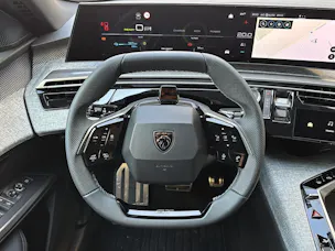 PEUGEOT 3008 e-GT Exclusive AWD