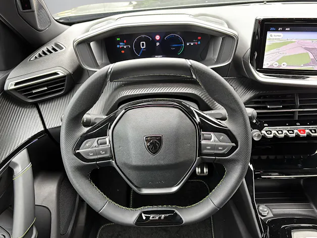 PEUGEOT 2008 1.2 Hybrid 145 GT Exclusive