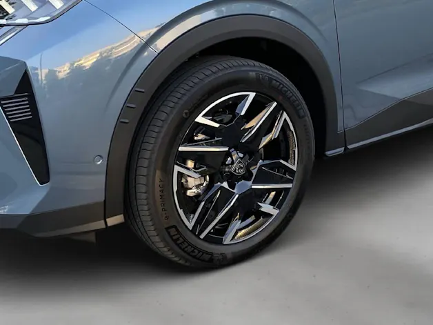 Peugeot 5008 1.2 Hybrid GT