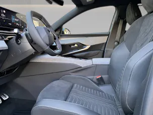 Peugeot 5008 1.2 Hybrid GT