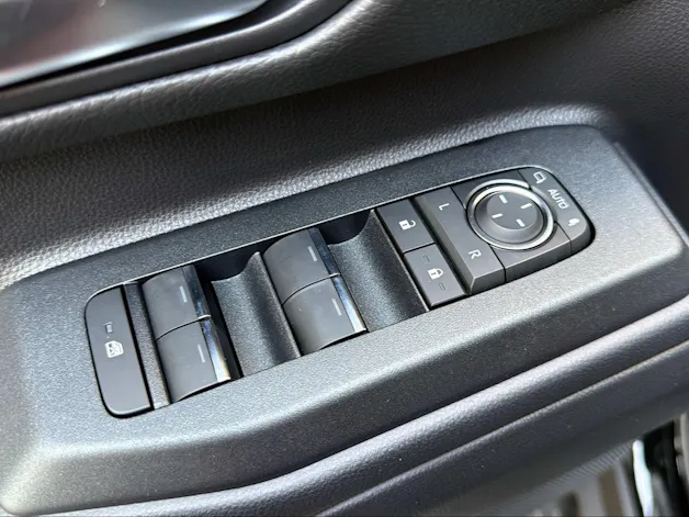 Toyota Land Cruiser 2.8 D 48V Style