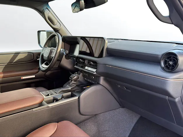 Toyota Land Cruiser 2.8 D 48V Style