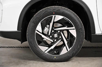 https://vehicle.imgix.net/4414369/0408f16a-8f45-4296-9c19-fd2f3ff2010f.jpg
