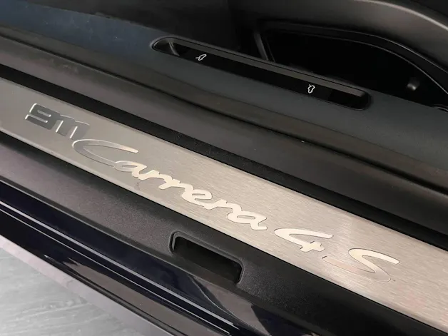Porsche 911 Carrera 4S Cabriolet