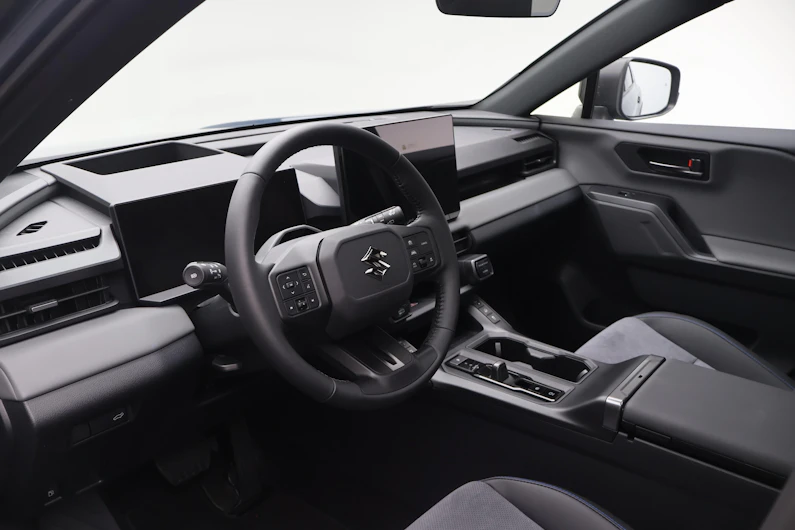 Fahrzeugbild SUZUKI ACROSS