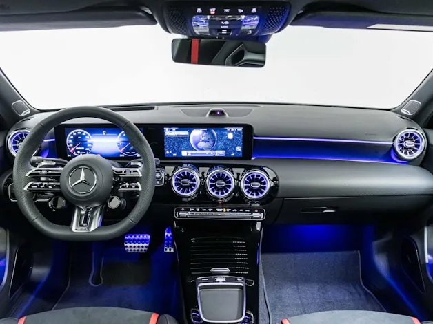 Mercedes-Benz A 35 AMG 4MATIC