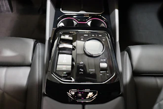 https://vehicle.imgix.net/4414522/bc342b49-e661-425c-abf8-2388fe07f4fb.JPG