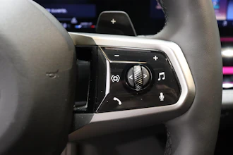 https://vehicle.imgix.net/4414522/e75f618e-d7d7-435b-812e-5653c46591d0.JPG