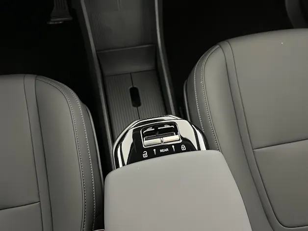 Volvo EX30 CC P8 Ultra AWD