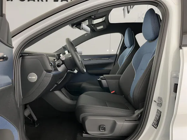 Volvo EX30 CC P8 Ultra AWD