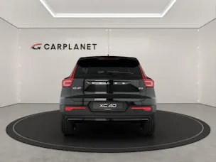 VOLVO XC40 2.0 B3 MH Plus Dark