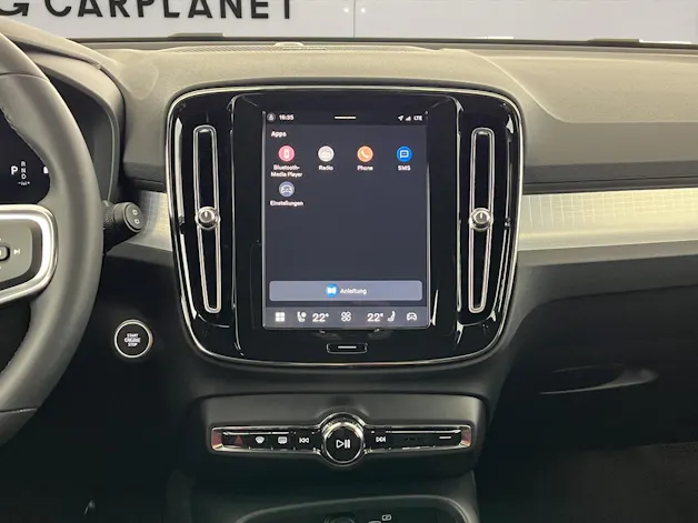 Volvo XC40 2.0 B3 MH Plus Dark