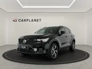 Volvo XC40 2.0 B3 MH Plus Dark
